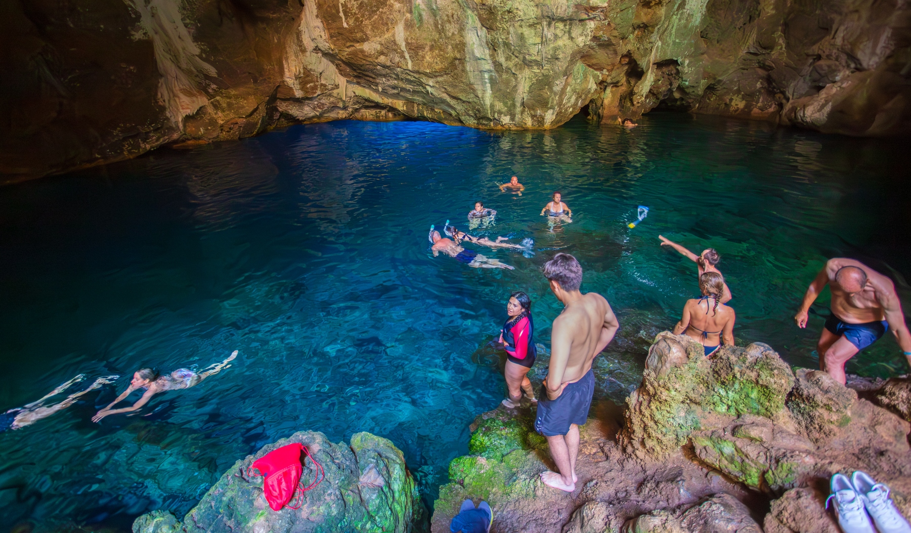 Ruta Guiada en Kayak a la Cueva de Neptuno con Baño en el lago interior